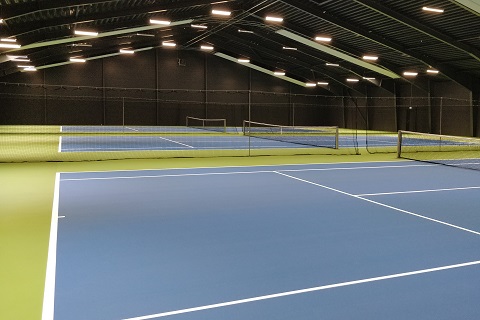 Drop-in tennis i tennishallen